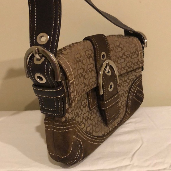 Coach Signature Shoulder Bag - Picture 4 of 8
